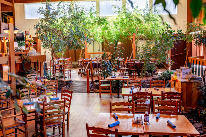 Garden Court Restaurant in West Lebanon