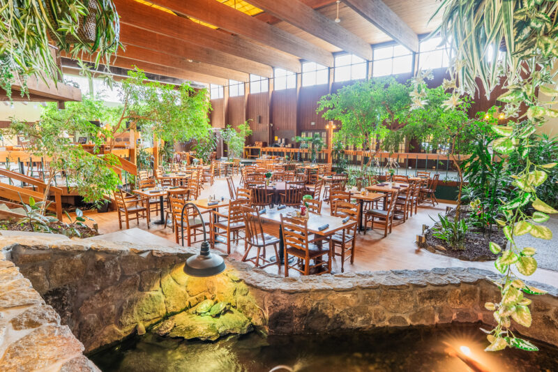 Garden Court Restaurant in West Lebanon